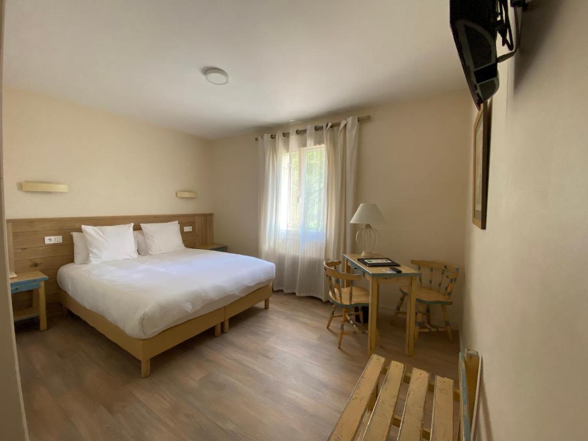 Hotel Des Roches - Climatisation Les Eyzies Экстерьер фото
